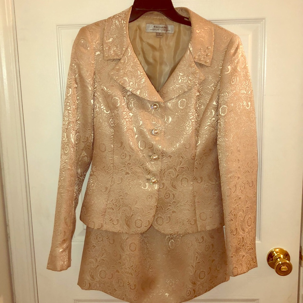Tahari asl skirt suit ❤️